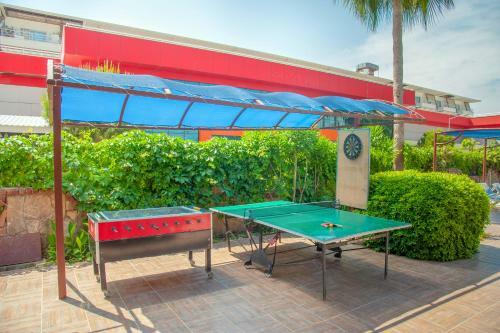 Hotel Grand Bahama Beach Otel