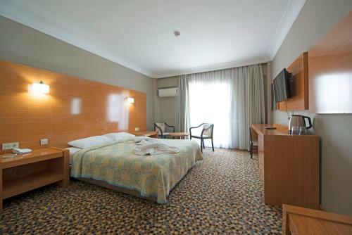Hotel Ayma Beach Resort