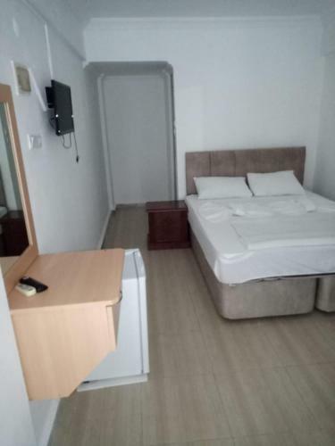 Selina Hotel