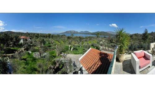 Hostal Gera's Olive Grove (elaionas Tis Geras)