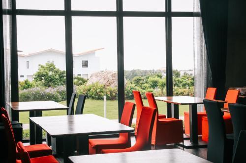 Skyebay Club - Silver Pavilion