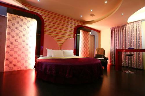 Go Shine Motel