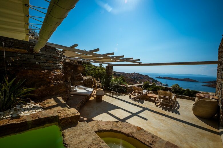 Hotel Aigis Suites