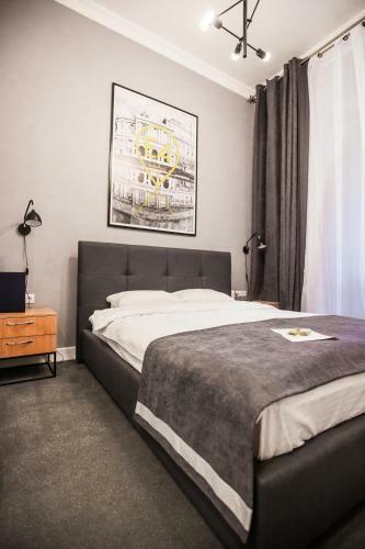 E4 Hotel