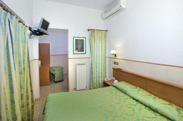 Hotel Montreal