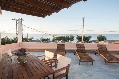 Aparthotel Mythos Beach Hotel Apartments