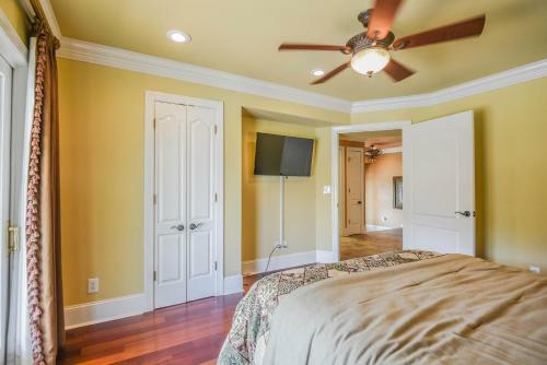 Large Home On Private Peninsula With Hot Tub + Sauna! Home