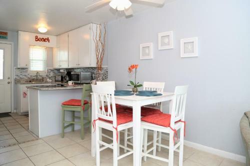 Apartamento Harbor House B17 Condo