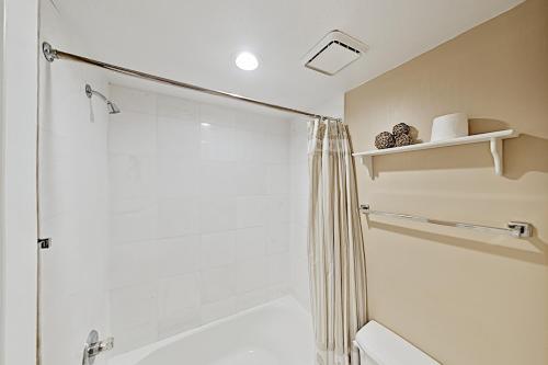 Apartamento Corner Unit - Huge Wraparound Balcony, Pools & Gym Condo