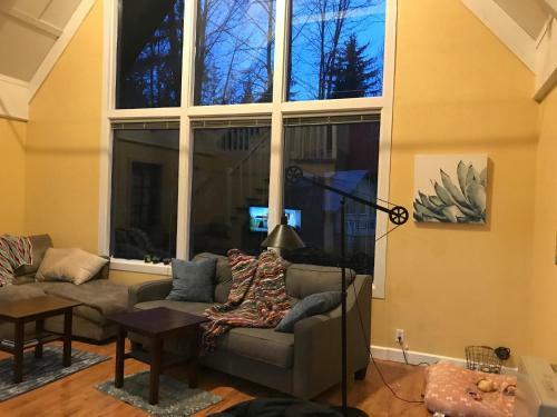 Loft At Alyeska - Private Room In Shared House