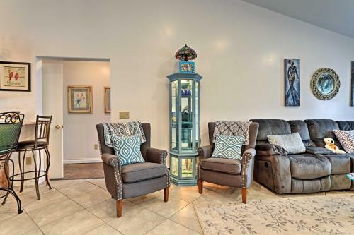 Expansive Getaway About 2 Miles To Mendenhall Glacier!