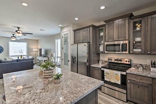 Luxe 2020 Home With Ohv Access, 5 Mi To Lake Mohave!