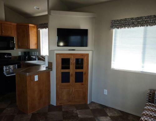 Mesa Spirit Park Model Premium 2 - Entire Home 55 Plus Community
