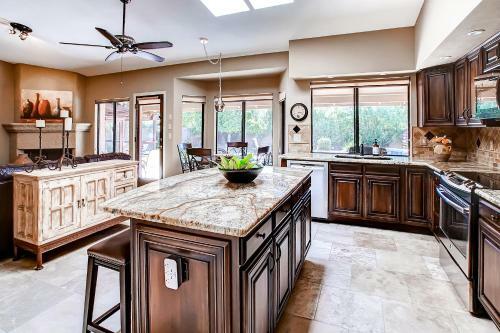 Scottsdale Home With Fireplace And Private Heated Pool!