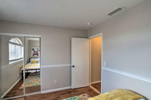 Pet-friendly Home 2 Mi From Peoria Sports Complex!
