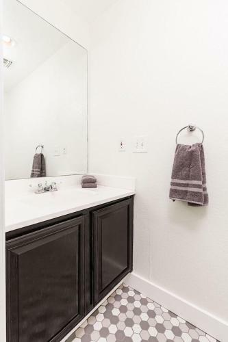 Everett Street Retreat