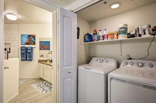Apartamento Chic Condo With Pool About 3 Mi To Downtown Phoenix!