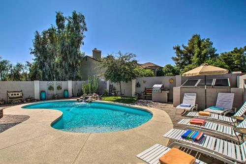 Modern Phoenix Oasis With Heated Pool, Patio And Grill