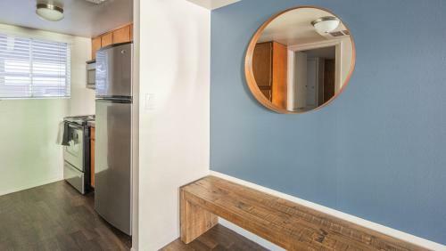 Wanderjaunt -- Classic Downtown Phoenix Apartments