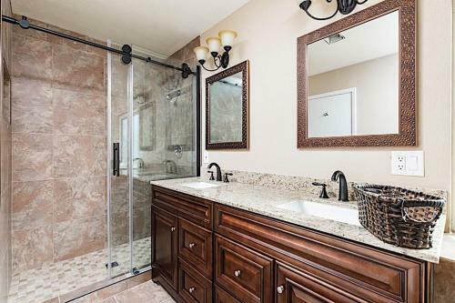 Shadow Mountain Retreat 4br By Casago
