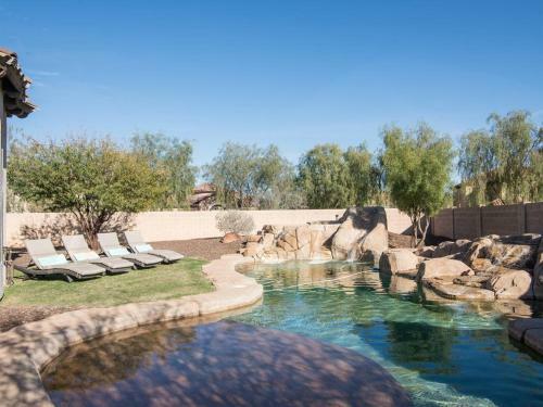 Desert Hills Estate