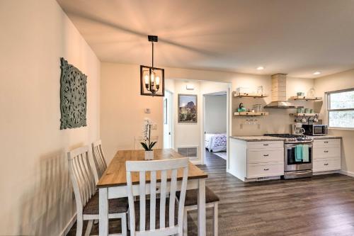 Modern Home With Deck 2 Mi To Courthouse Plaza