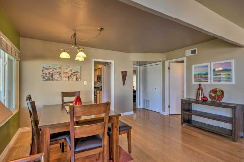 Tempe Golf Retreat With Putting Green And Pool Access!