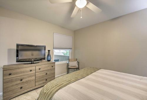 Remodeled Tempe Apt With Shared Pool About 4 Miles To Asu