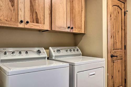 Show Low Luxury Cabin With Forest Views And Fire Pit!