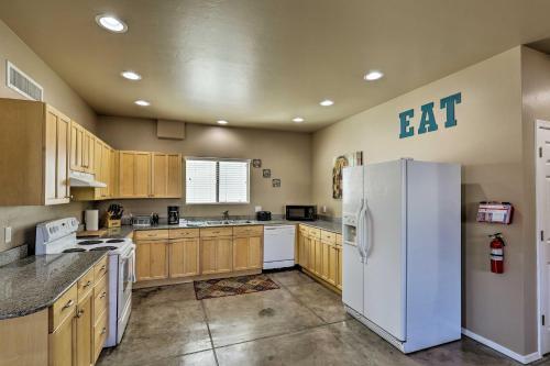 Tucson Home With Foosball Table - Walk To Uofa!
