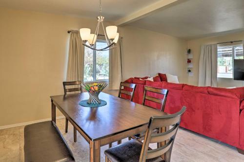 Family-friendly Escape Downtown Tucson 4 Mi!