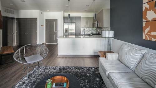 Wanderjaunt - Tempe Luxury Apartments