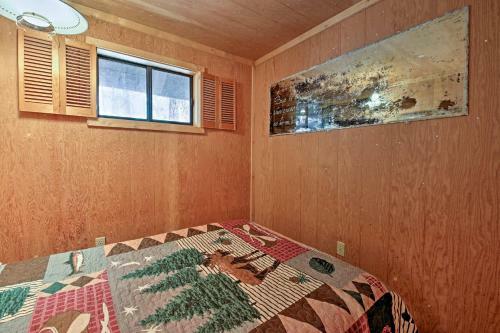 Rustic Prescott Cabin With Loft And 1,000-sq-ft Deck!