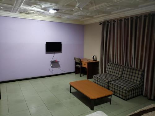 Global Summer Hotel