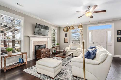 The Ritz - Centrally Located - Luxury Amenities