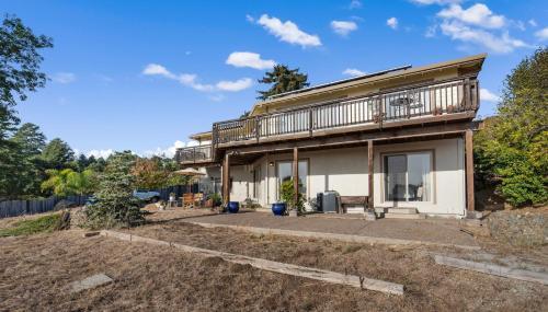 Sunny & Quiet Home Sheltered In Beautiful Aptos! Home