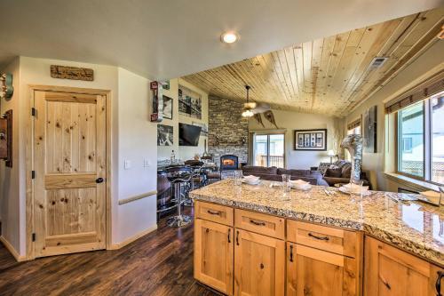 Bears Den Luxury Cabin About 8 Mi To Big Bear Lake!