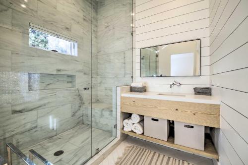 Modern Luxe Ski Retreat, 5 Min To Snow Summit