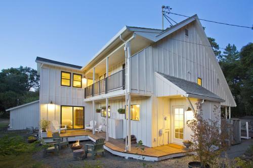 Tranquil Calistoga Retreat Home