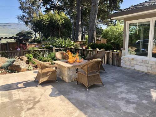 Newly Renovated Carmel 3 Bed 3 And A Half Bath
