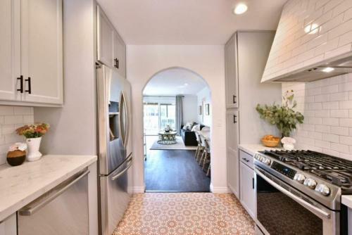 Cozy Cardiff-by-the-sea Ocean View Seacottage