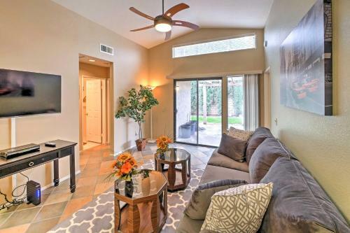 Chic Corona Home With Backyard Less Than 12 Mi To Riverside!