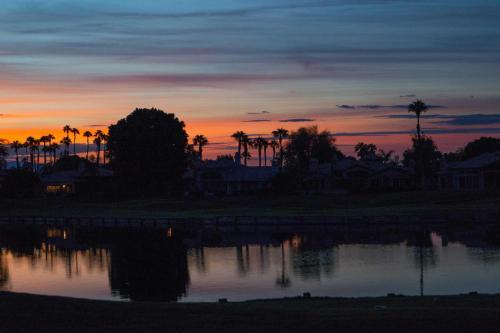 Condo On Golf Course, Walk To Coachella&stagecoach