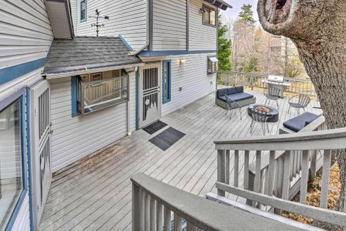 3-level Luxe Home With Spa, Ac, Game Room And Theater!