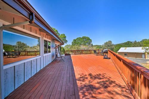 Stunning Treetop Villa - 1 Mi To Mariposa!