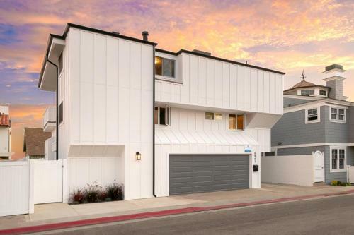 Nb-6807 New Newport Beach Stunner