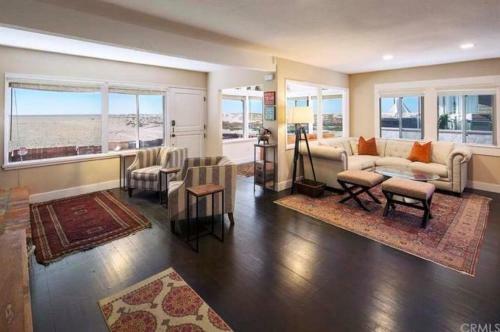 Nb-200a - 2-story Sensational Balboa Beachfront Charm