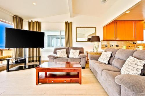 Nb-4001b - Newport Beach Front View II