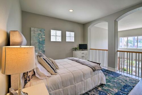 Luxe Home With Rooftop Patio Walk To Oceanside Beach