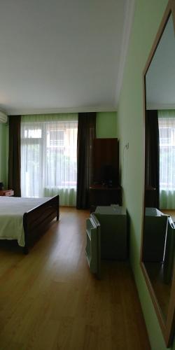 Green Hotel